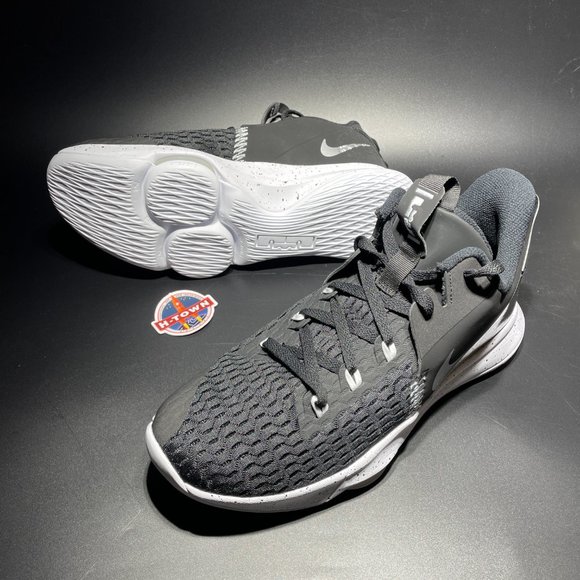 Nike LeBron Witness 5 Oreo Black Basketball CQ9380-001 Men's size 11 - Picture 7 of 7